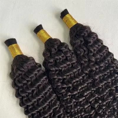 O Boho humano solto, ondulado, molhado e ondulado, trança o cabelo bruto para negócios bem sucedidos.